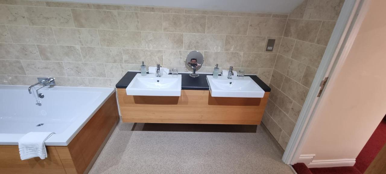 Ecclefechan Hotel Ngoại thất bức ảnh