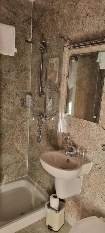 Ecclefechan Hotel Ngoại thất bức ảnh
